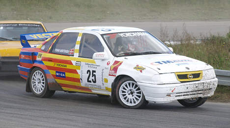 Tonni Mortensen fejrede sit come back i Rally Cross med en tredjeplads.